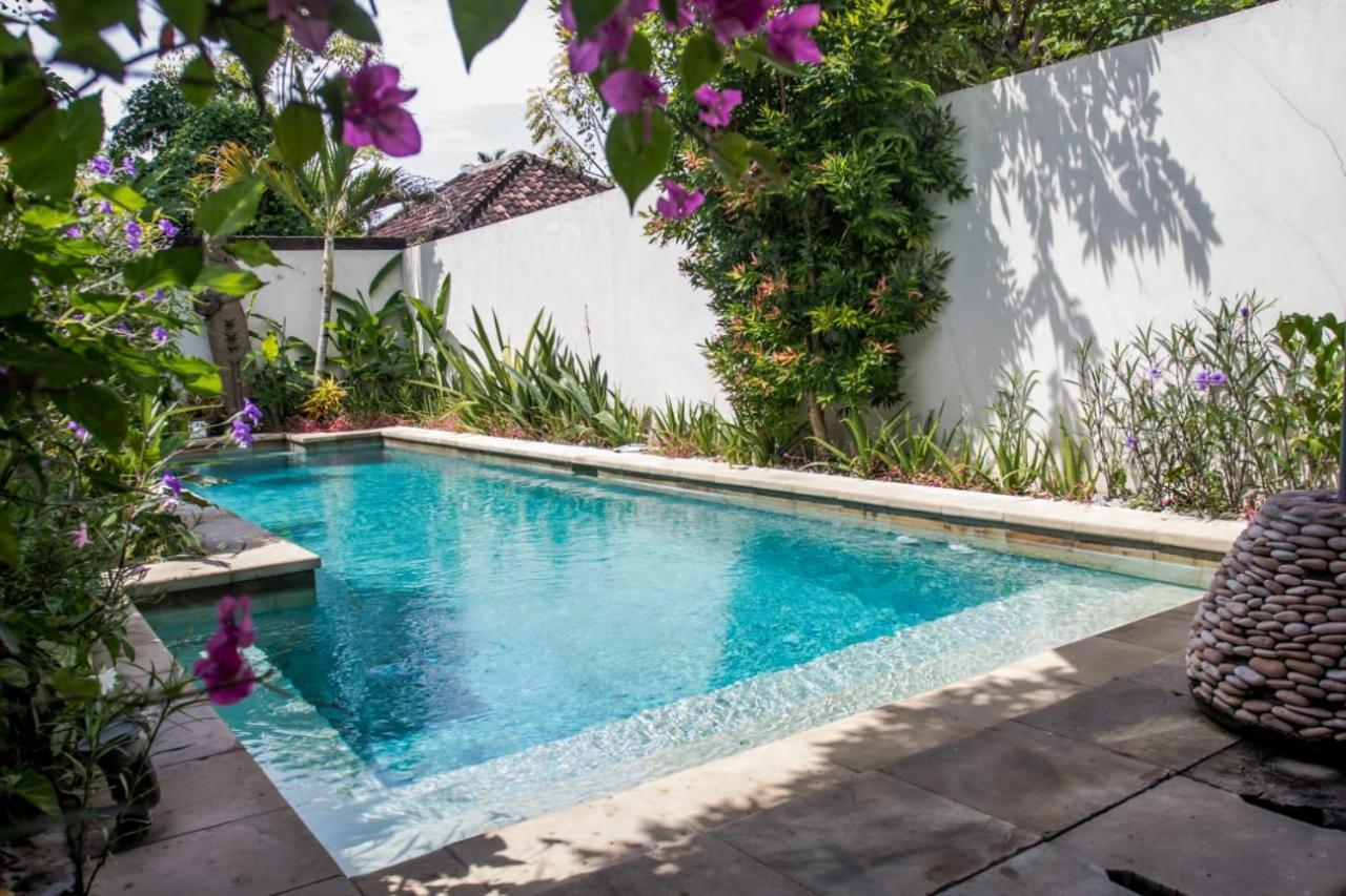 Dhm Surf Villa Kuta  외부 사진