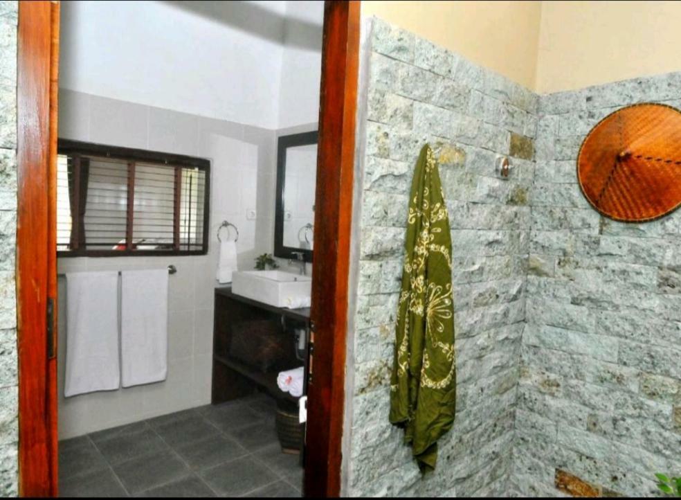 Dhm Surf Villa Kuta  외부 사진